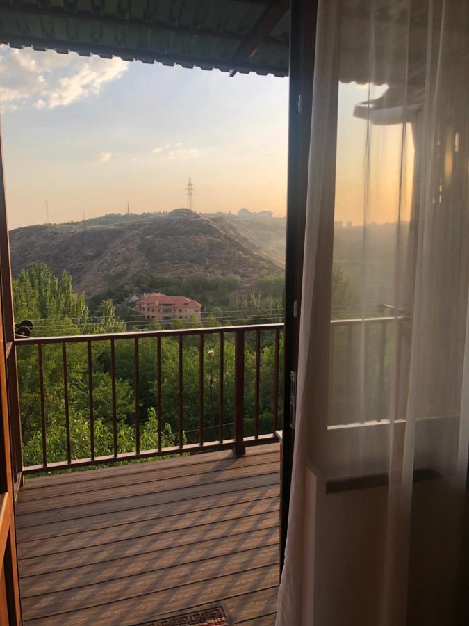 Karen Garden Inn Erivan Exterior foto