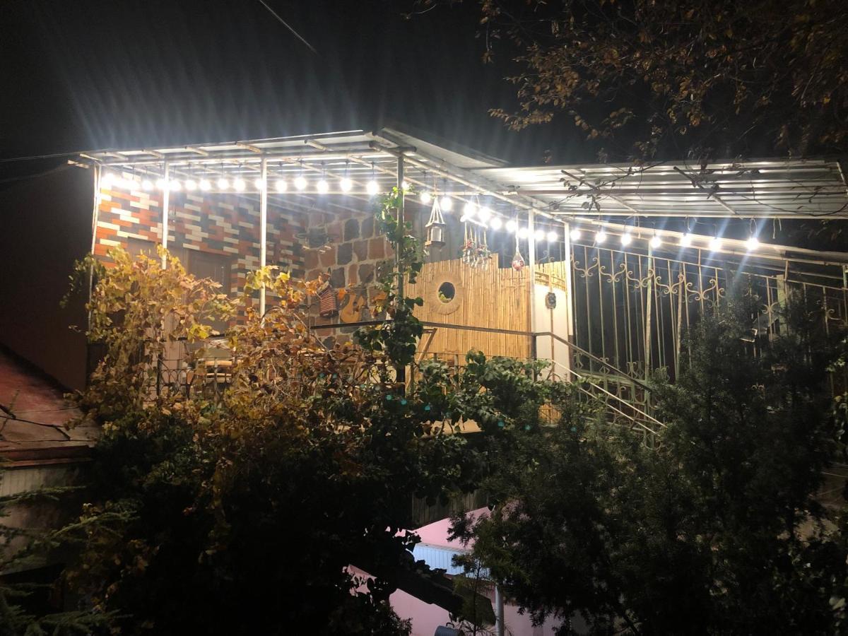 Karen Garden Inn Erivan Exterior foto